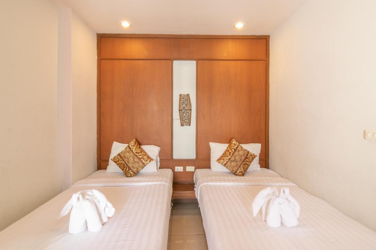 Lotus Hotel Patong Extérieur photo