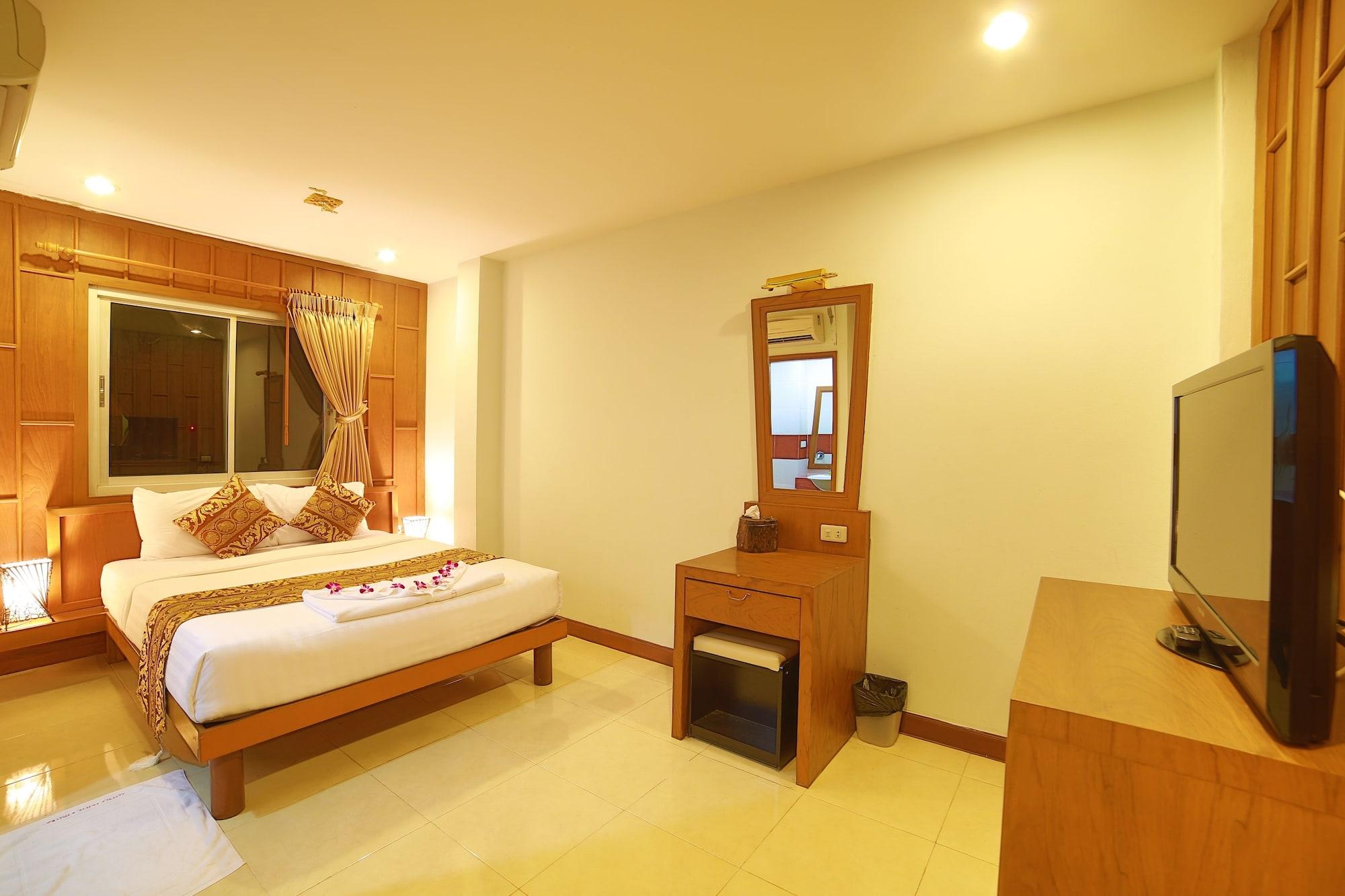 Lotus Hotel Patong Extérieur photo