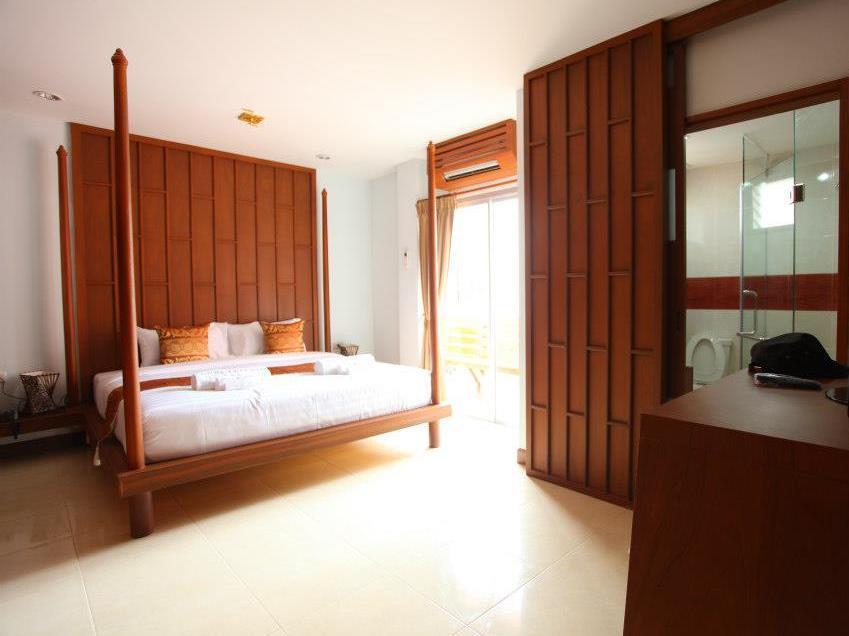 Lotus Hotel Patong Extérieur photo