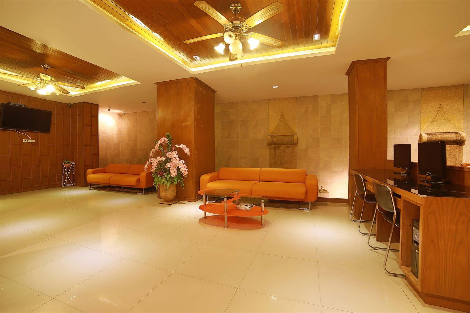 Lotus Hotel Patong Extérieur photo